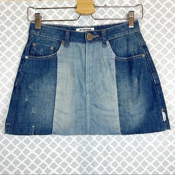 EUC One Teaspoon 2020 Medium Wash Two-Tone Distressed Denim Mini Skirt - Picture 2 of 12